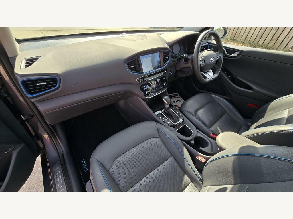 Hyundai Ioniq Hatchback #23