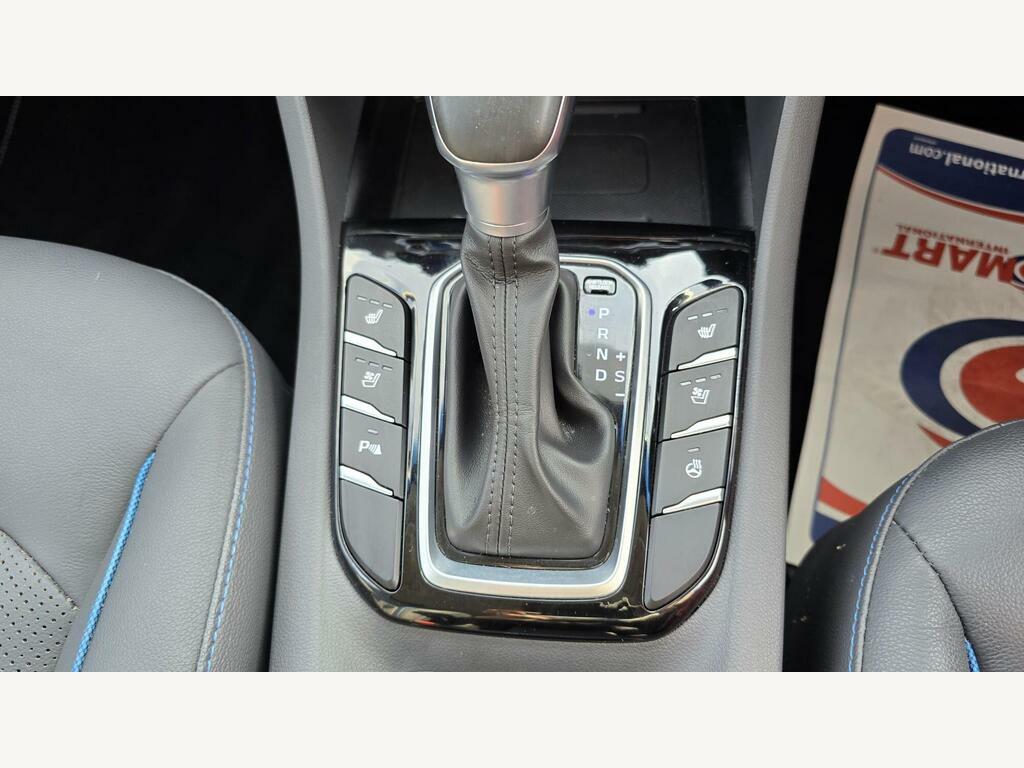 Hyundai Ioniq Hatchback #15