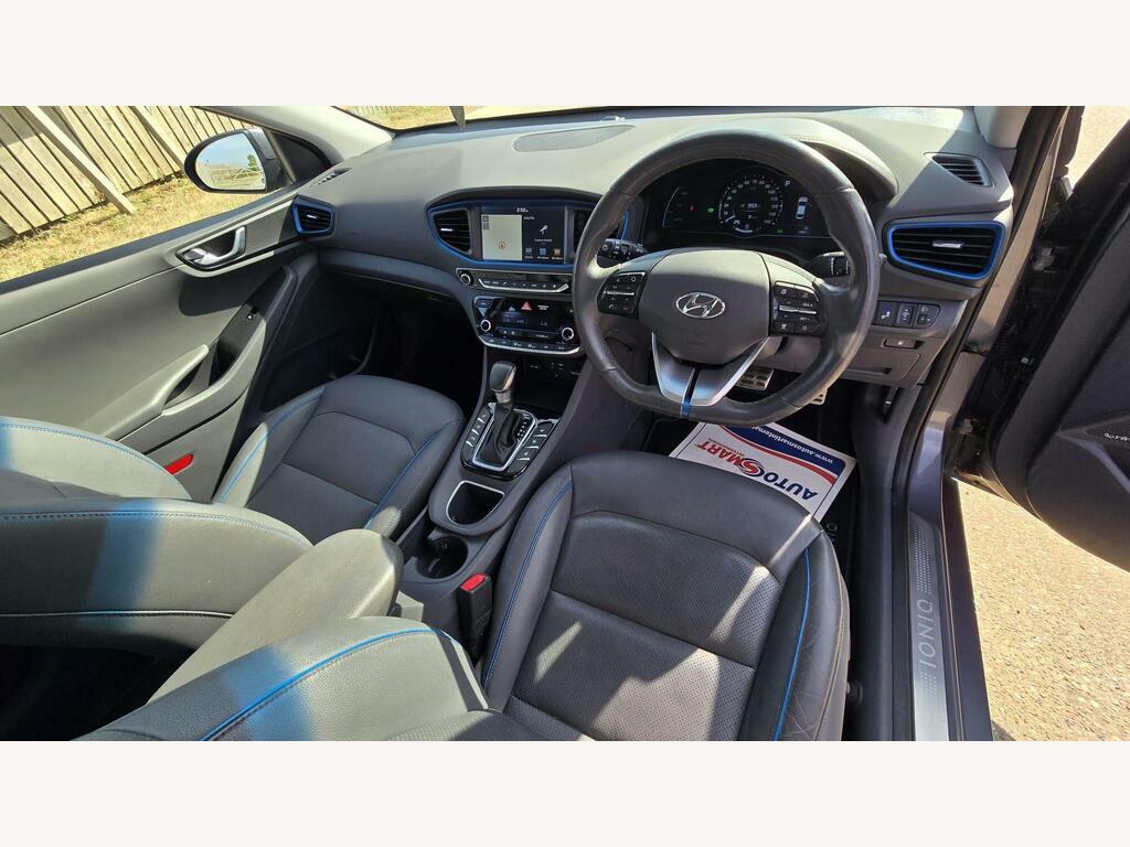 Hyundai Ioniq Hatchback #10
