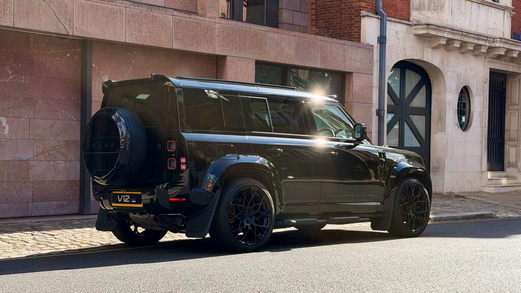 Land Rover Defender Octa Grey #12