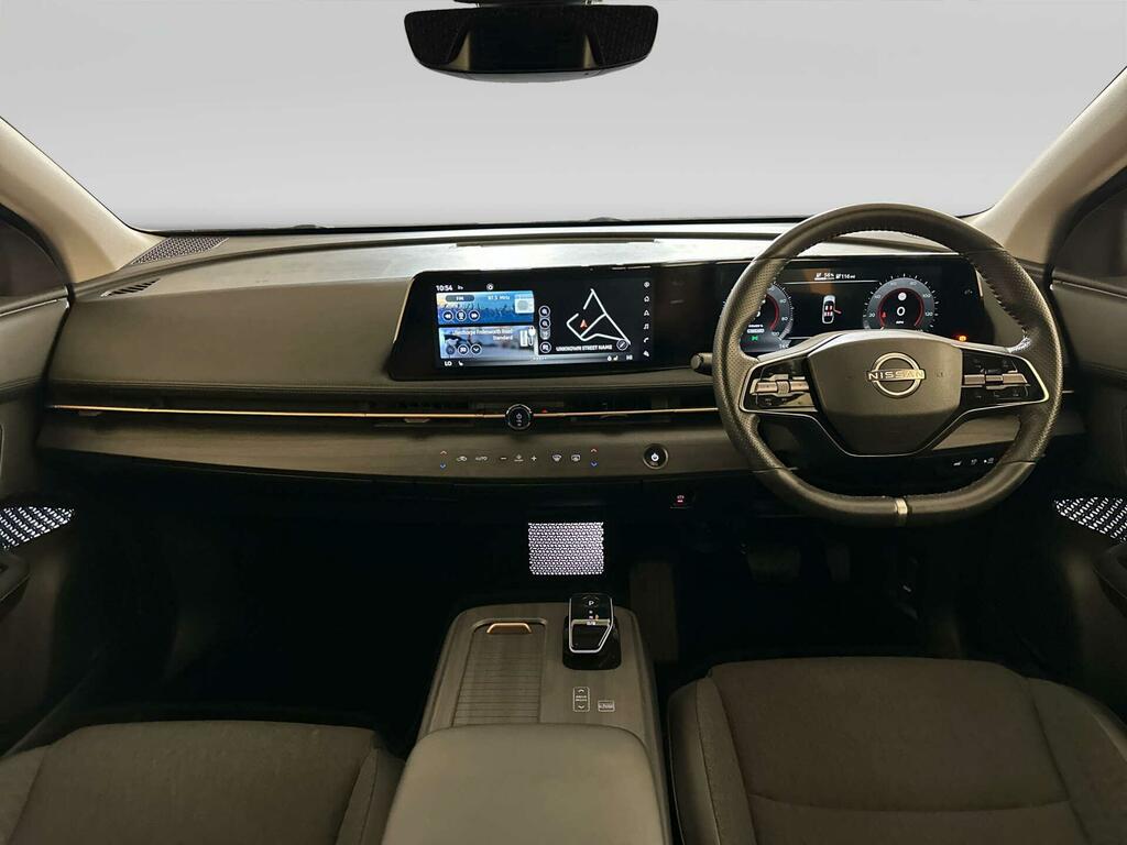 Nissan Ariya 63Kwh Advance Suv 7.4Kw Charger Green #2