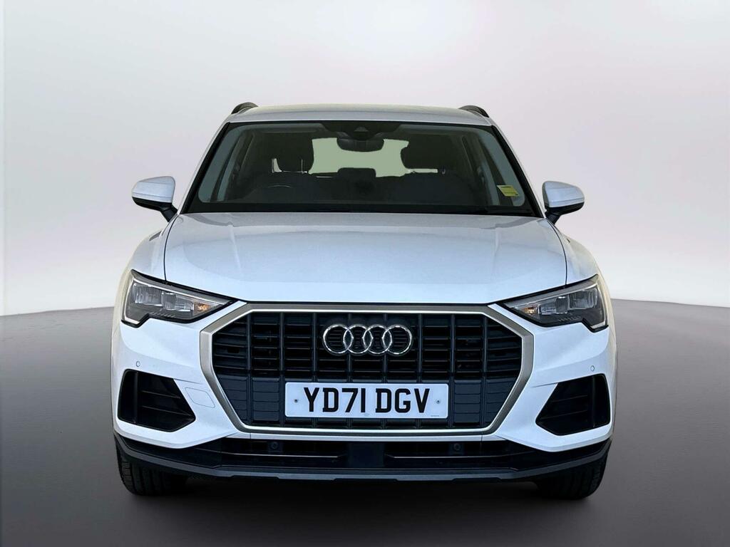 Audi Q3 1.5 Tfsi Cod 35 Technik Suv S Tronic Eu YD71DGV White #3