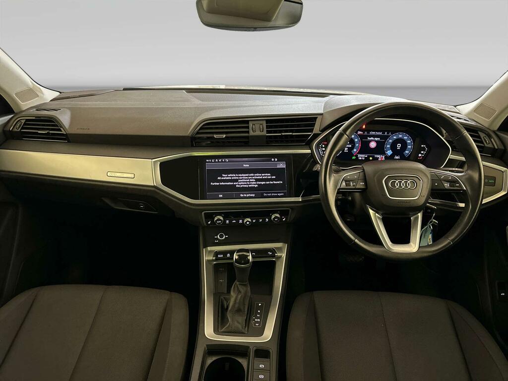 Audi Q3 1.5 Tfsi Cod 35 Technik Suv S Tronic Eu YD71DGV White #2