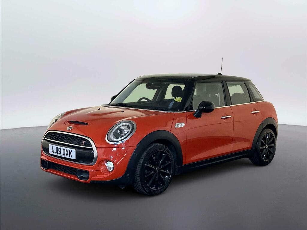 Mini Hatch 2.0 Cooper S Classic Hatchback E AJ19DXK Orange #4