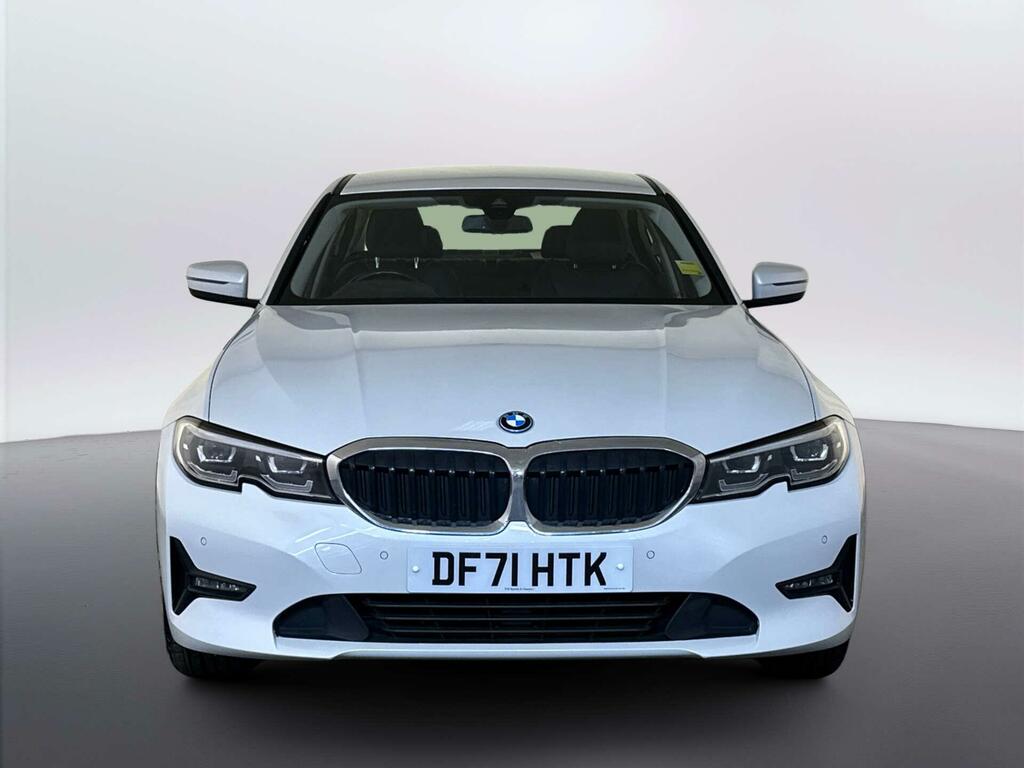 BMW 3 Series 2.0 330E 12Kwh Se Pro Saloon Plug-in Hy DF71HTK White #3