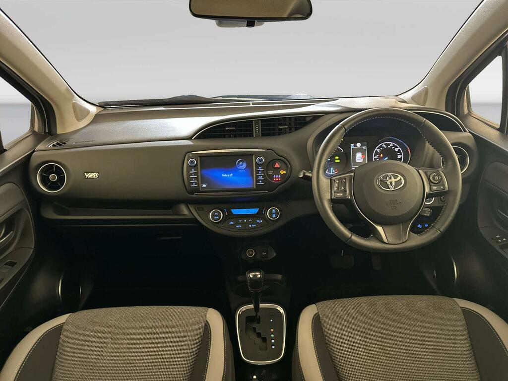 Toyota Yaris 1.5 Vvt-h Y20 Hatchback Hybrid E-cvt Eu White #2