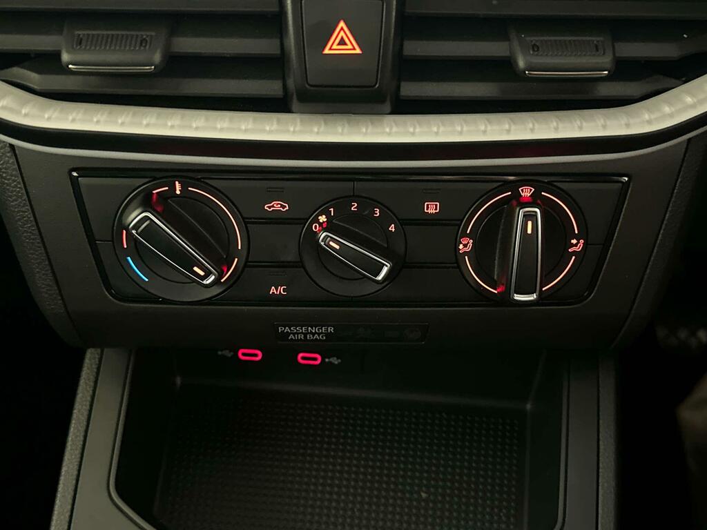 Seat Ibiza 1.0 Tsi Se Technology Hatchback #22