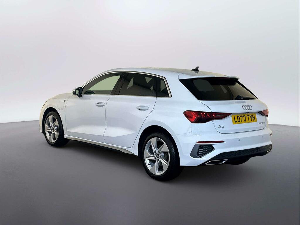 Audi A3 1.4 Tfsie 40 S Line Sportback Plug-in H White #6