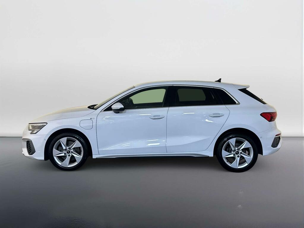 Audi A3 1.4 Tfsie 40 S Line Sportback Plug-in H White #5