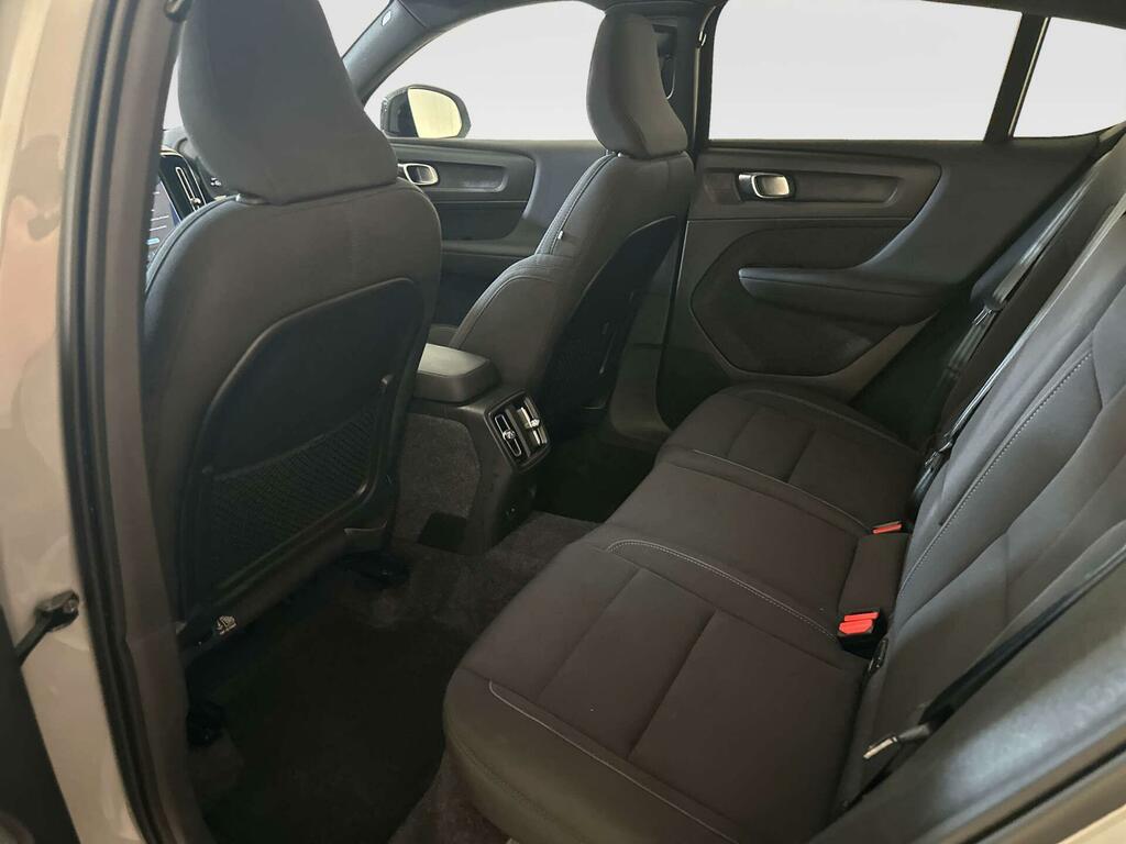 Volvo C40 Plus Silver #11