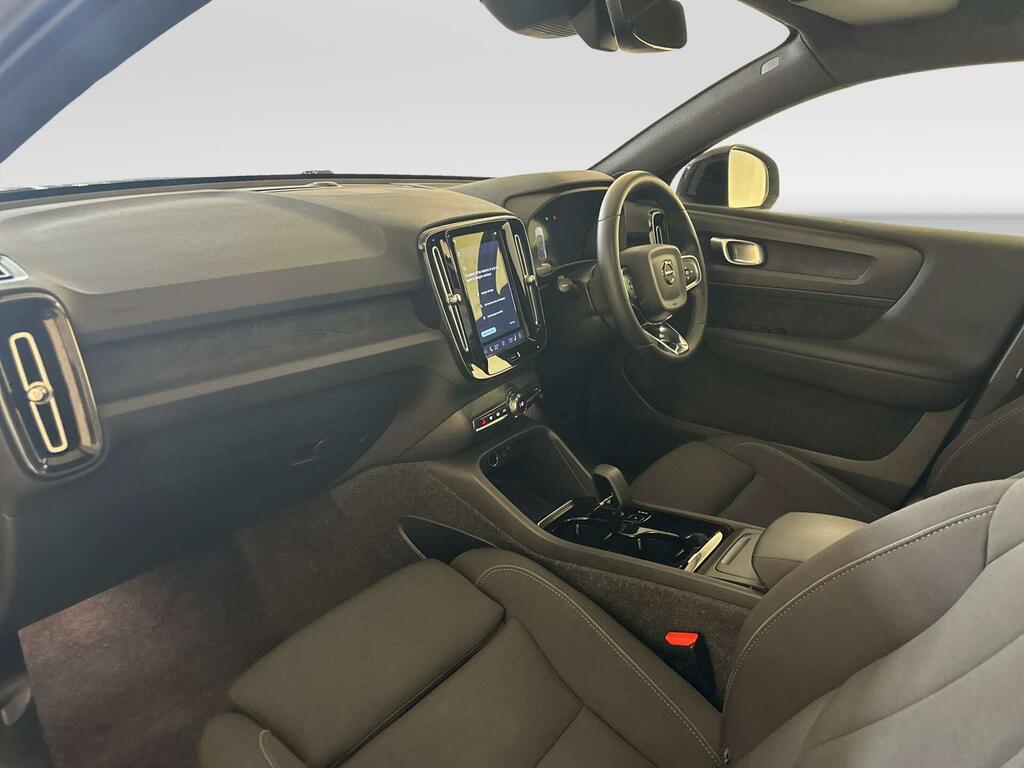 Volvo C40 Plus Silver #10