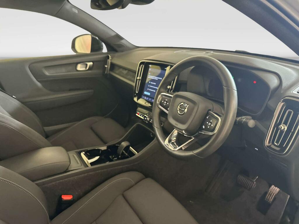 Volvo C40 Plus Silver #14