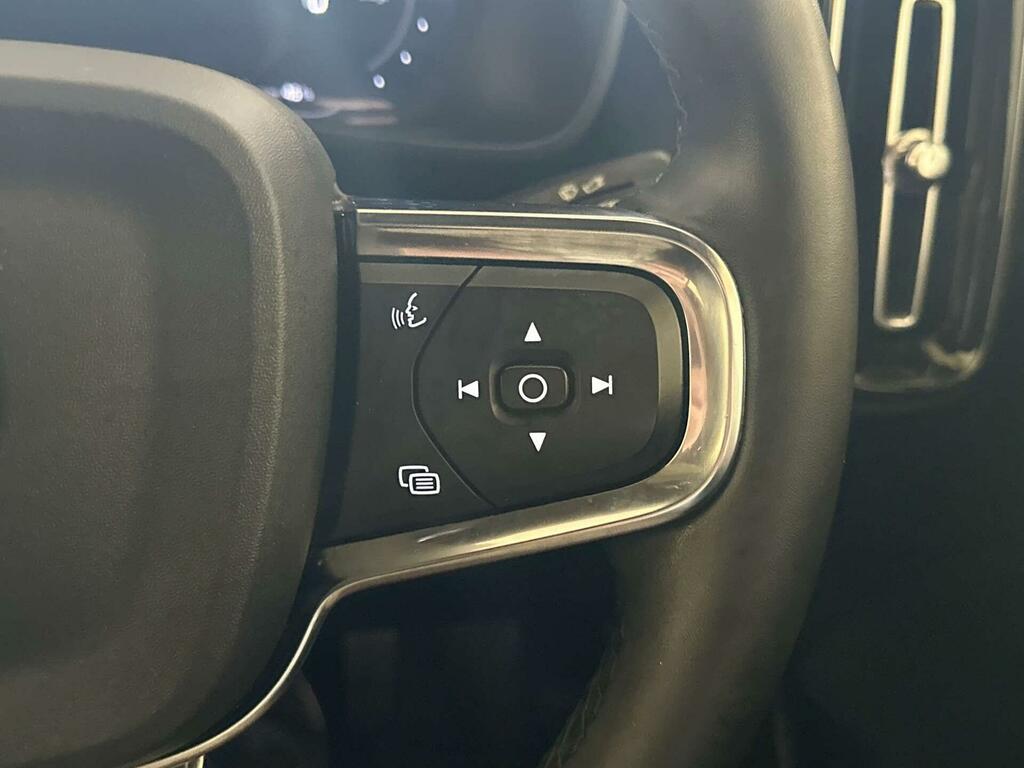 Volvo C40 Plus Silver #18