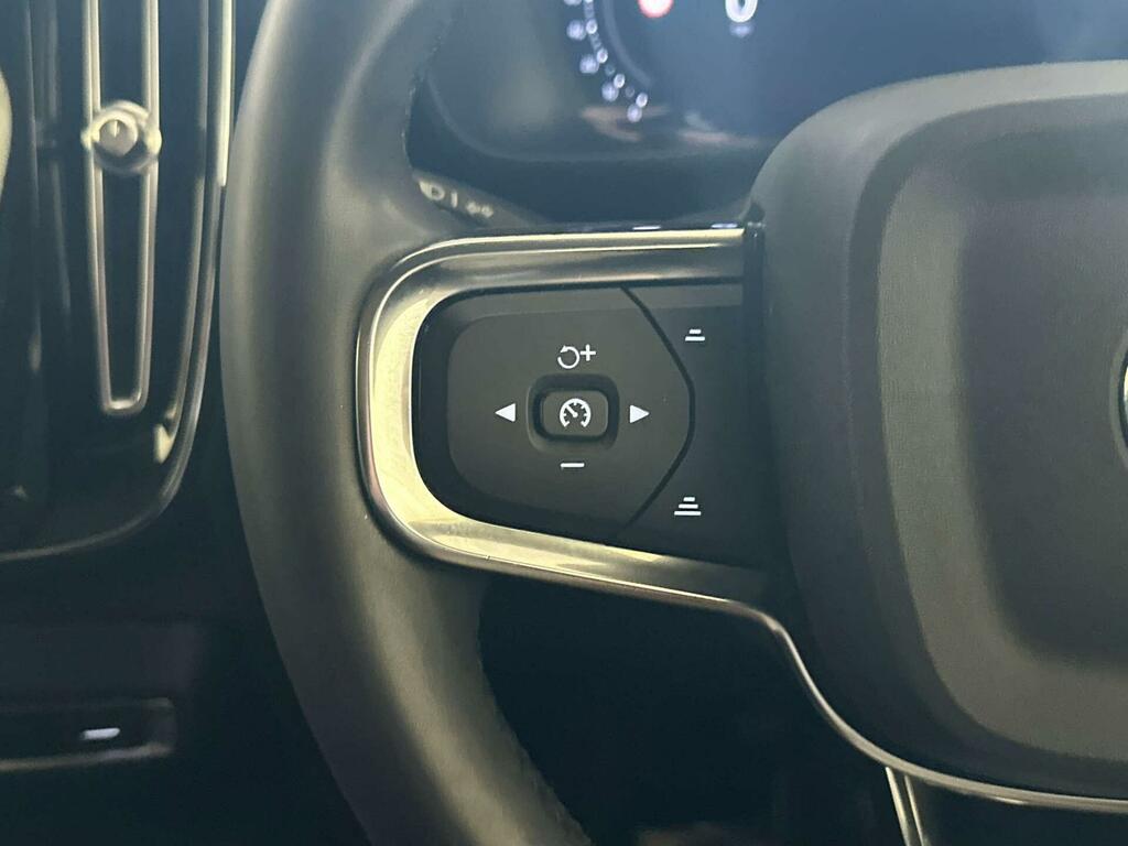 Volvo C40 Plus Silver #16