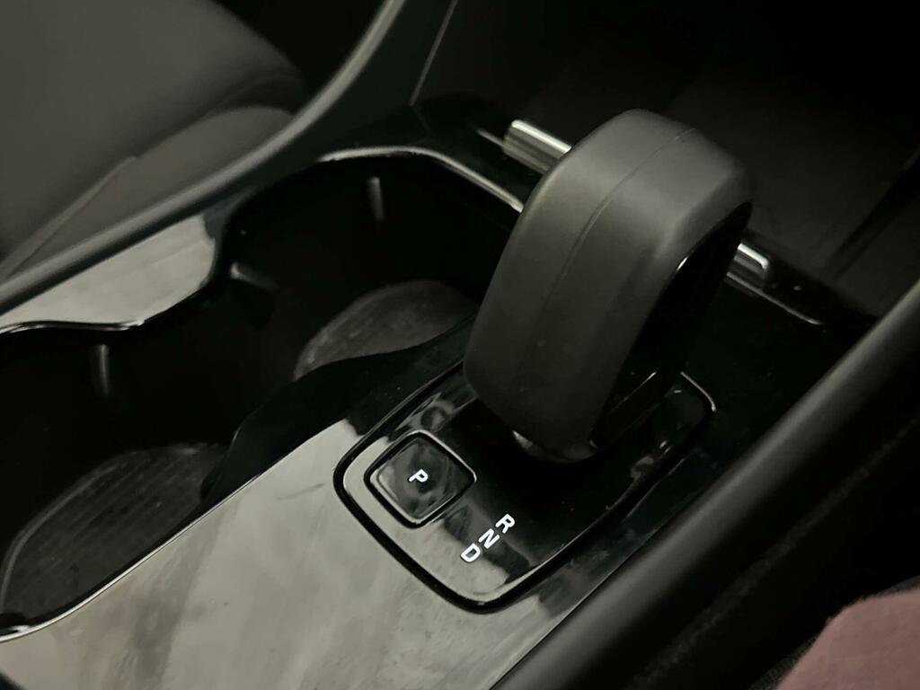 Volvo XC40 Plus, B4 Mild Hybrid, Dark Silver #24