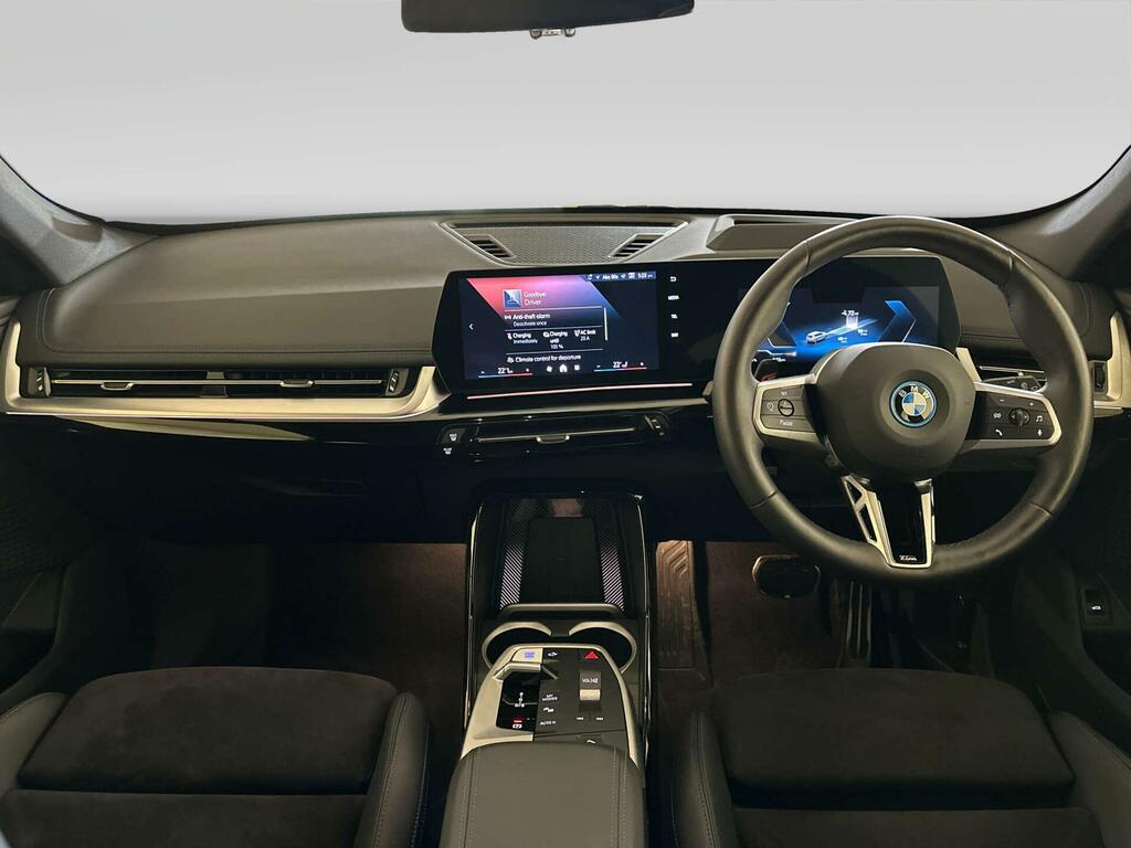 BMW iX1 30 66.5Kwh M Sport Suv Xdrive 1 Green #2