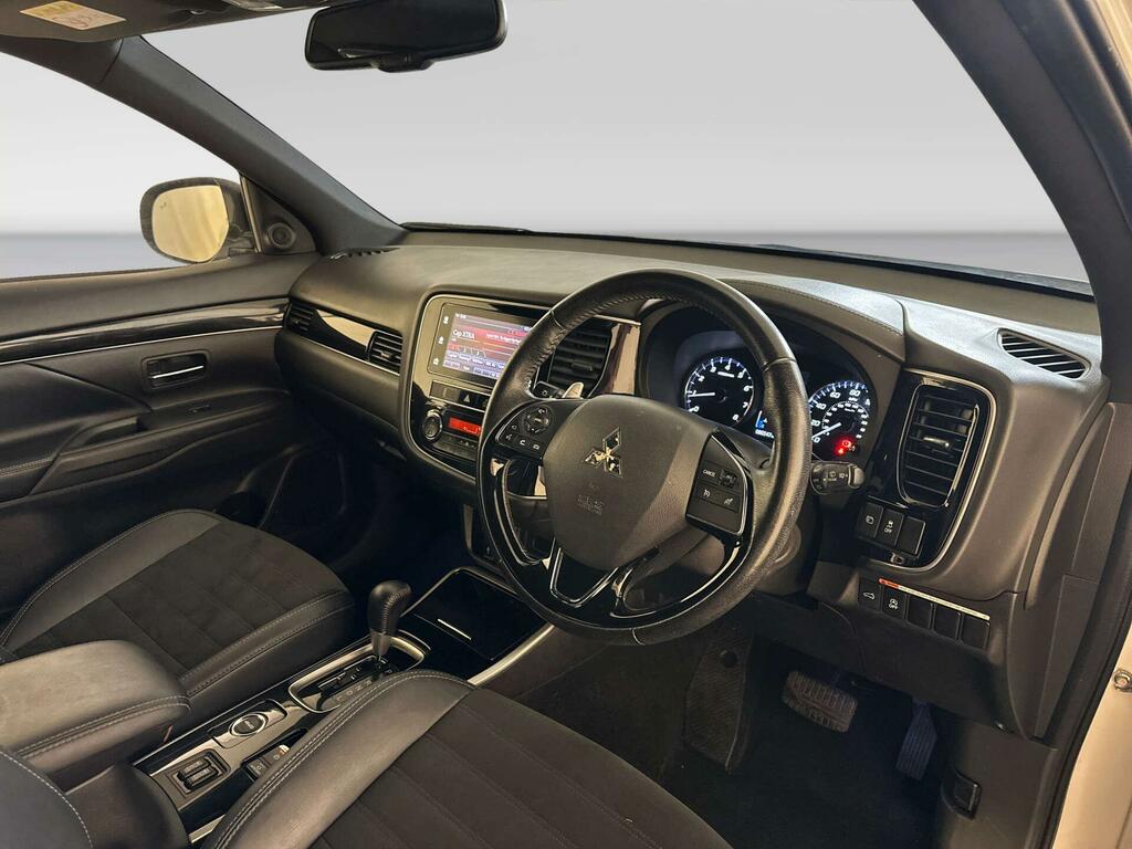 Mitsubishi Outlander Phev Dynamic Grey #15