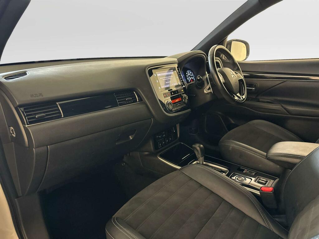 Mitsubishi Outlander Phev Dynamic Grey #10
