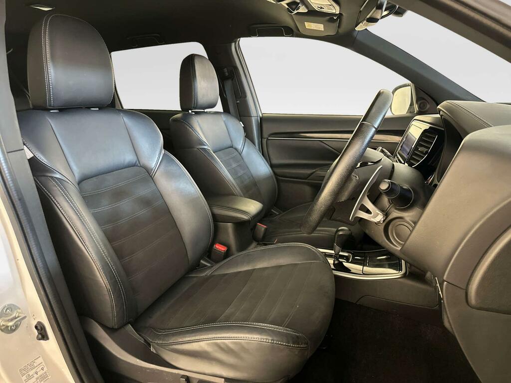 Mitsubishi Outlander Phev Dynamic Grey #11