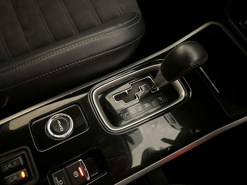 Mitsubishi Outlander Phev Dynamic Grey #24