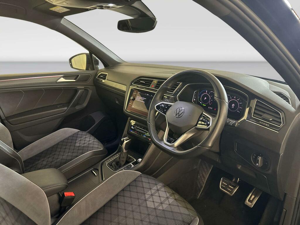 Volkswagen Tiguan 1.4 Tsi 13Kwh R-line Suv Plug-in Hybrid Black #2
