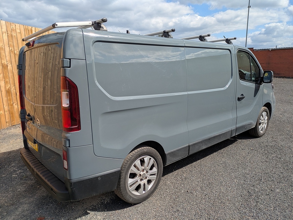 Nissan Primastar Dci 30 Tekna Grey #5