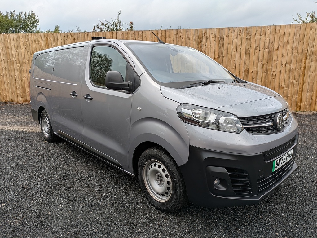 Vauxhall Vivaro 3100 Dynamic Grey