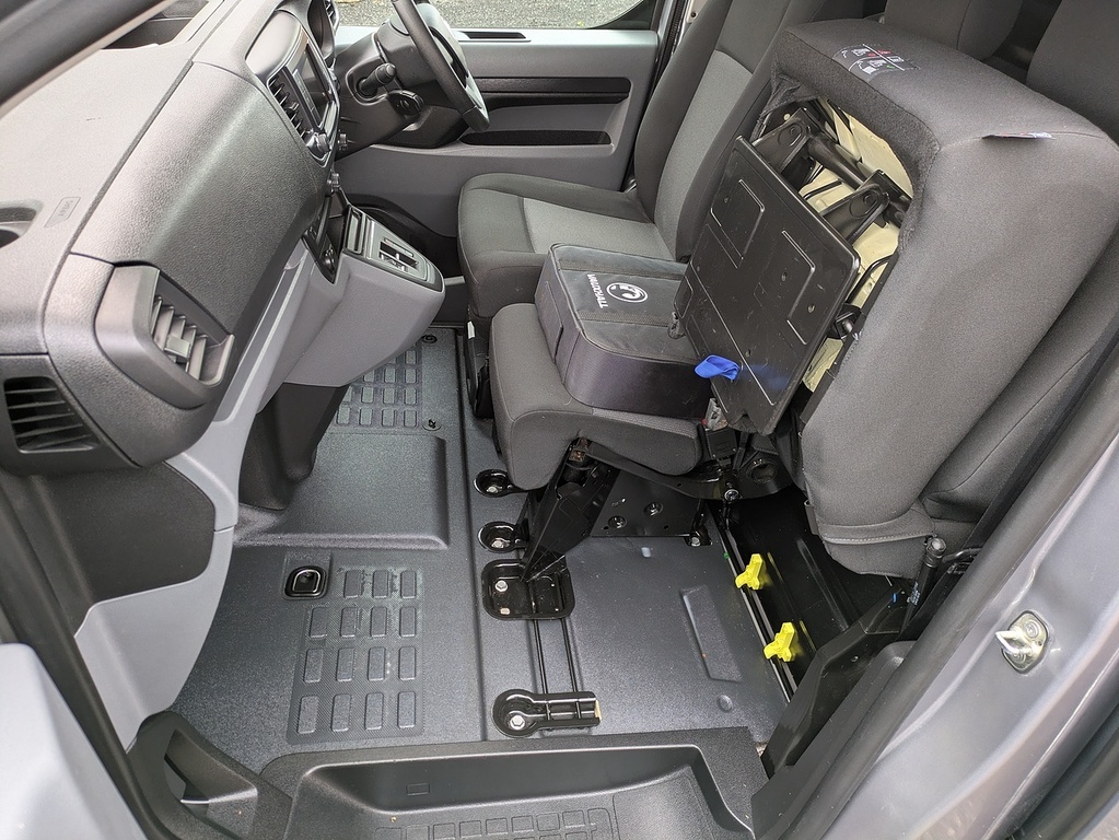 Vauxhall Vivaro 3100 2.0D 145Ps Sportive H1 Van Grey #18