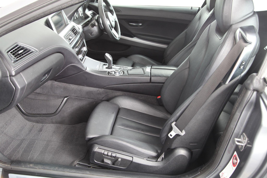 BMW 6 Series Coupe Black #10