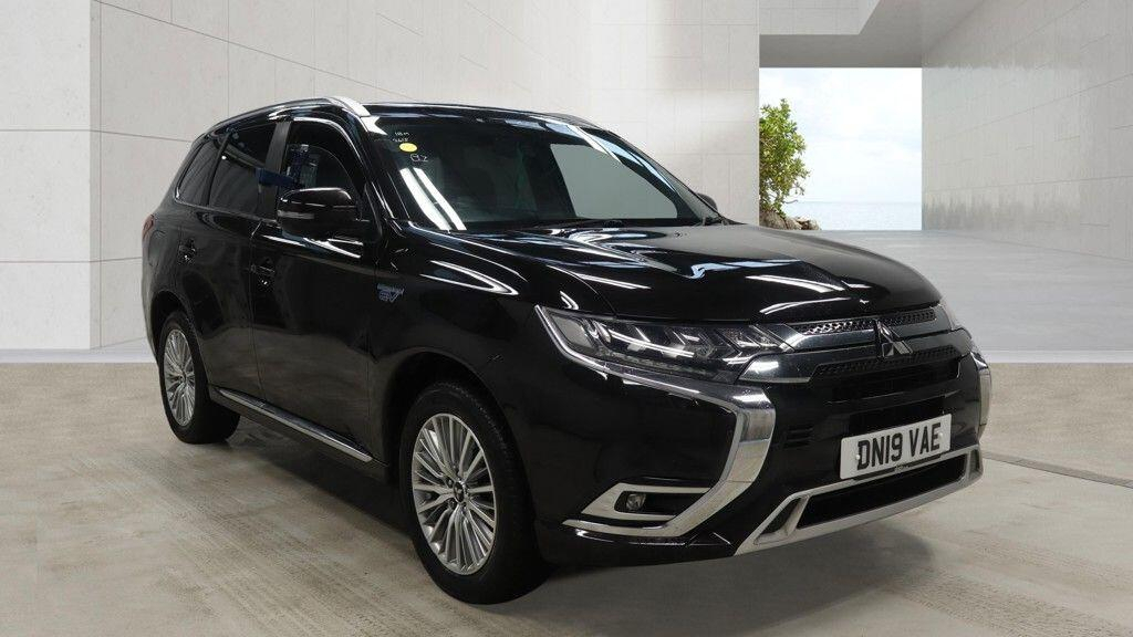 Mitsubishi Outlander 2.4H Twinmotor 13.8Kwh 4H Cvt 4Wd Euro 6 Ss 