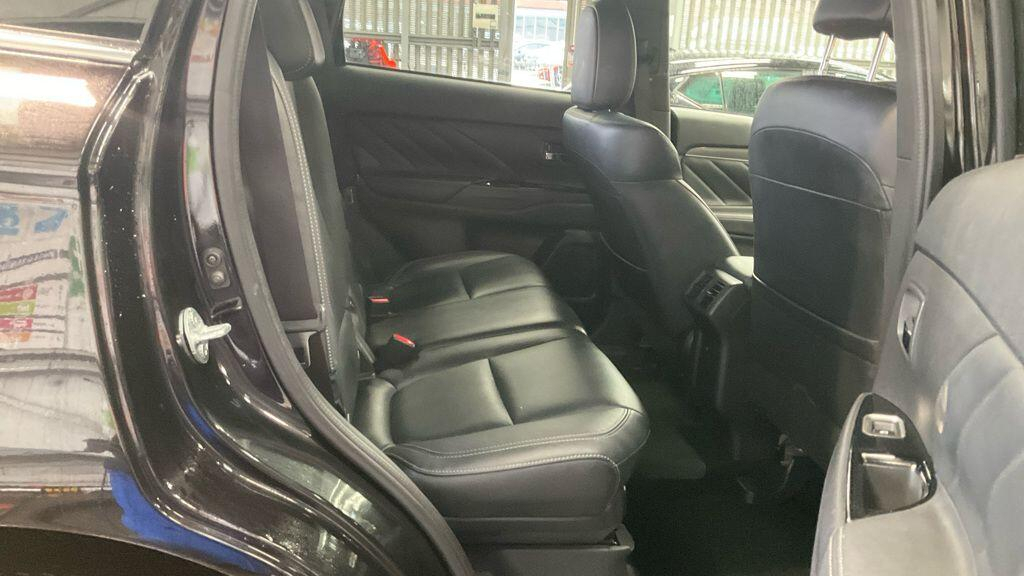 Mitsubishi Outlander Dynamic Black #10