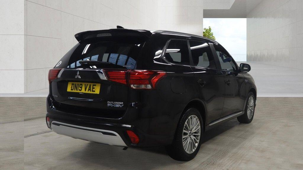 Mitsubishi Outlander Dynamic Black #8