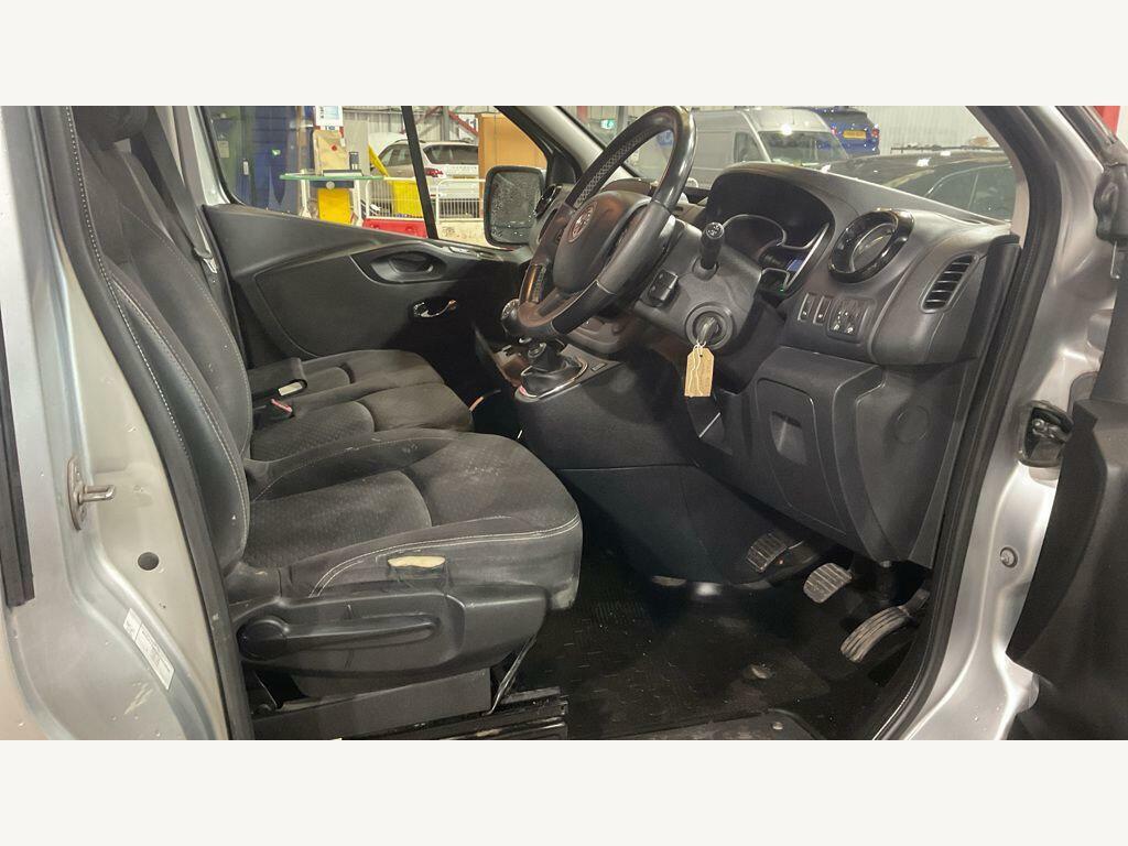 Vauxhall Vivaro Panel Van White #2
