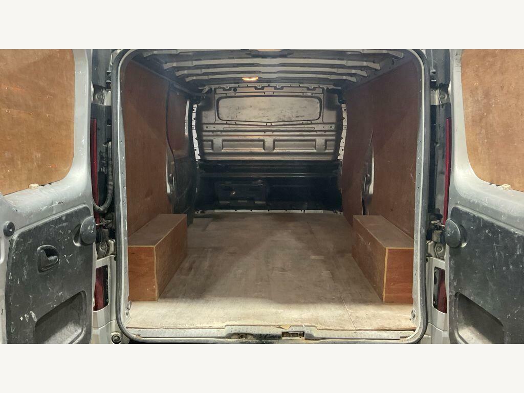 Vauxhall Vivaro Panel Van White #9