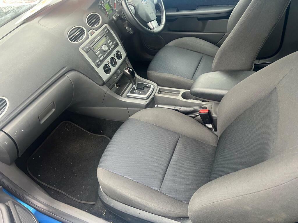 Ford Focus Hatchback  #6