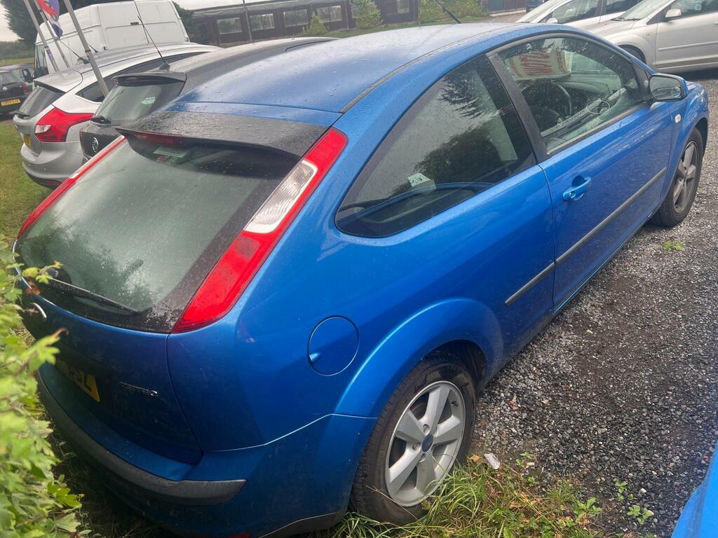 Ford Focus Hatchback  #3