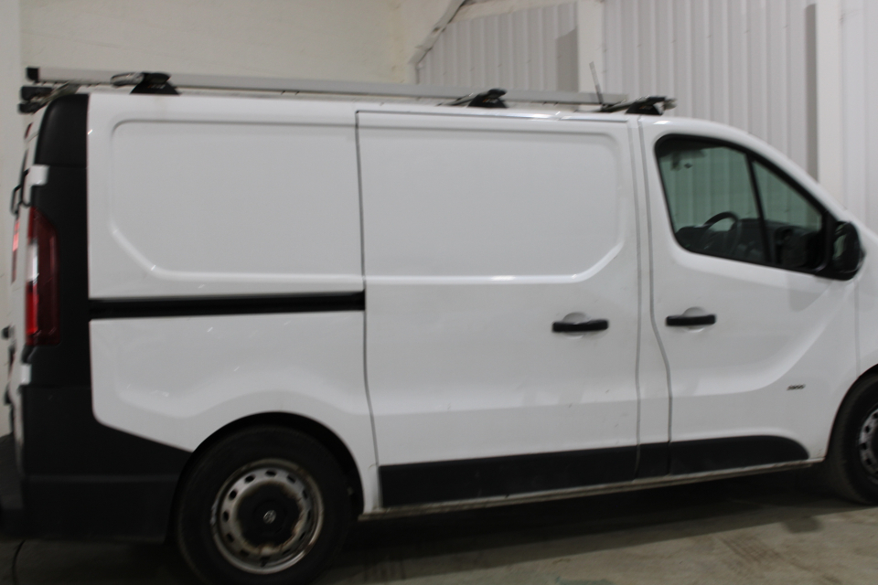Vauxhall Vivaro Panel Van White #6