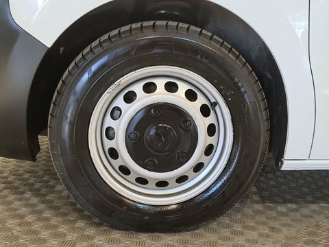 Vauxhall Vivaro 1.5 Turbo D DP73CZR #4