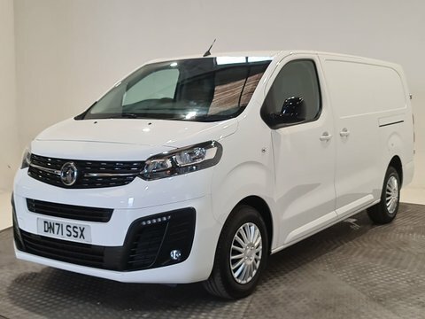 Vauxhall Vivaro 1.5 Turbo D DN71SSX #3