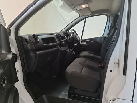 Renault Trafic 2.0 Dci Sl28 FG71ZWY #5