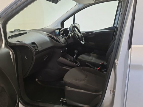 Ford Transit Courier 1.0 Ecoboost Limited PO73MHN  #6