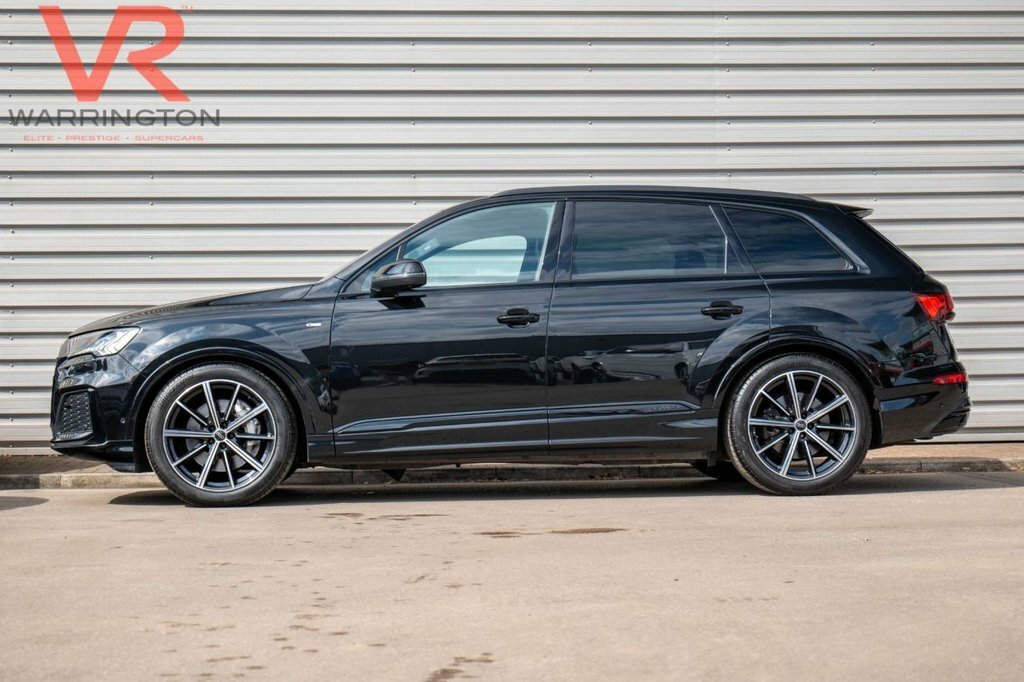 Audi Q7 3L Black Edition YY23XZB Black #6