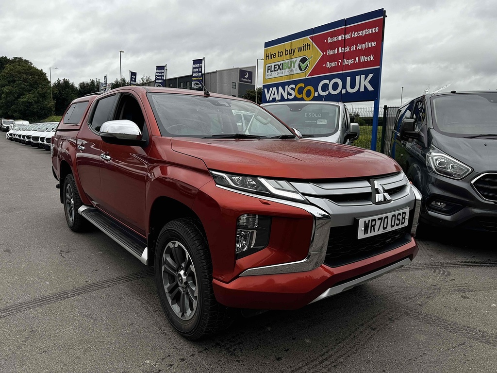 Mitsubishi L200 Di-d Dc Barbarian Pickup 2.2 Orange
