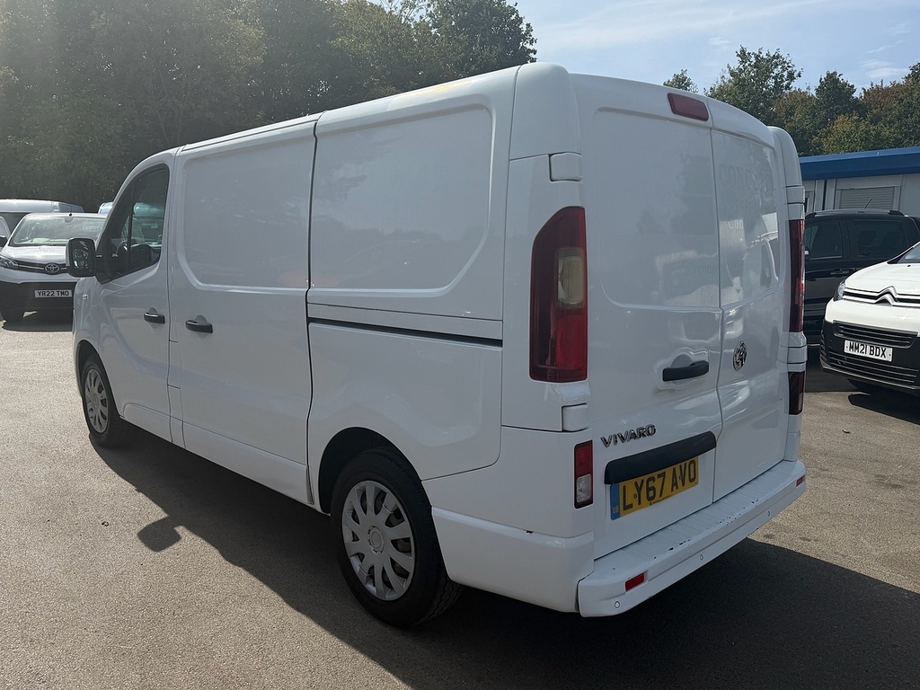 Vauxhall Vivaro 1.6 Cdti 2700 Sportive Panel Van White #5