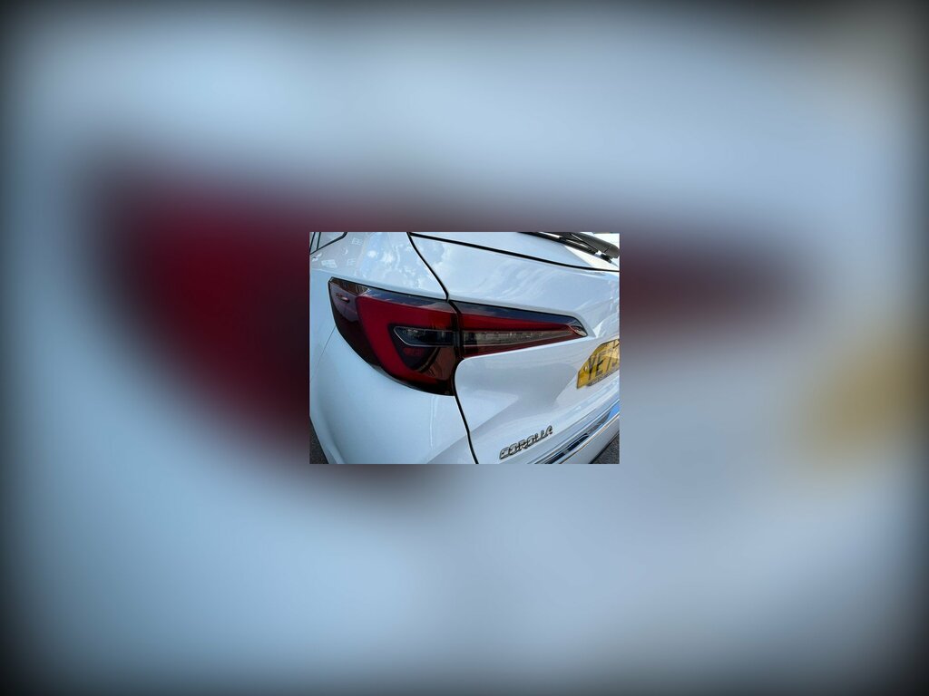 Toyota Corolla 1.8 Vvt-h Car Derived Van Hybrid Cvt Eu White
