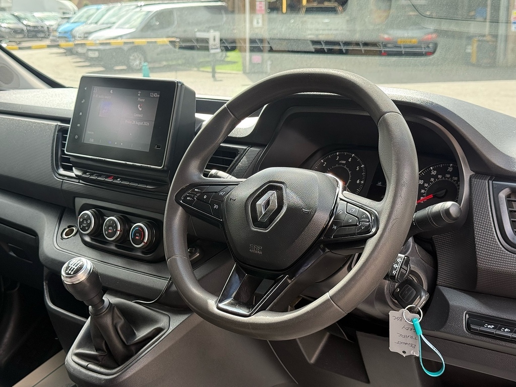Renault Trafic Mpv DY23EGC Grey #2