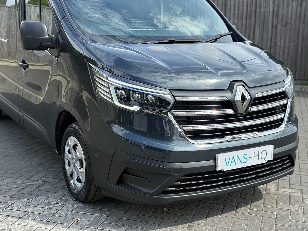 Renault Trafic Mpv DY23EGC Grey #4