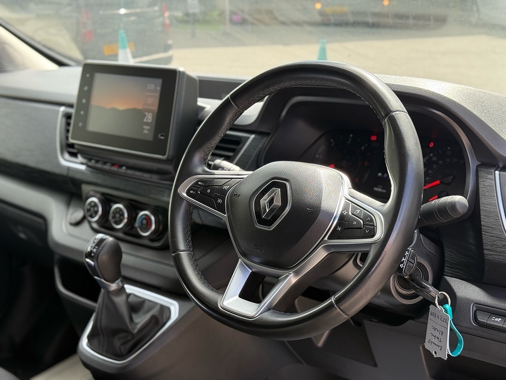 Renault Trafic Mpv YJ24BDK Black #2