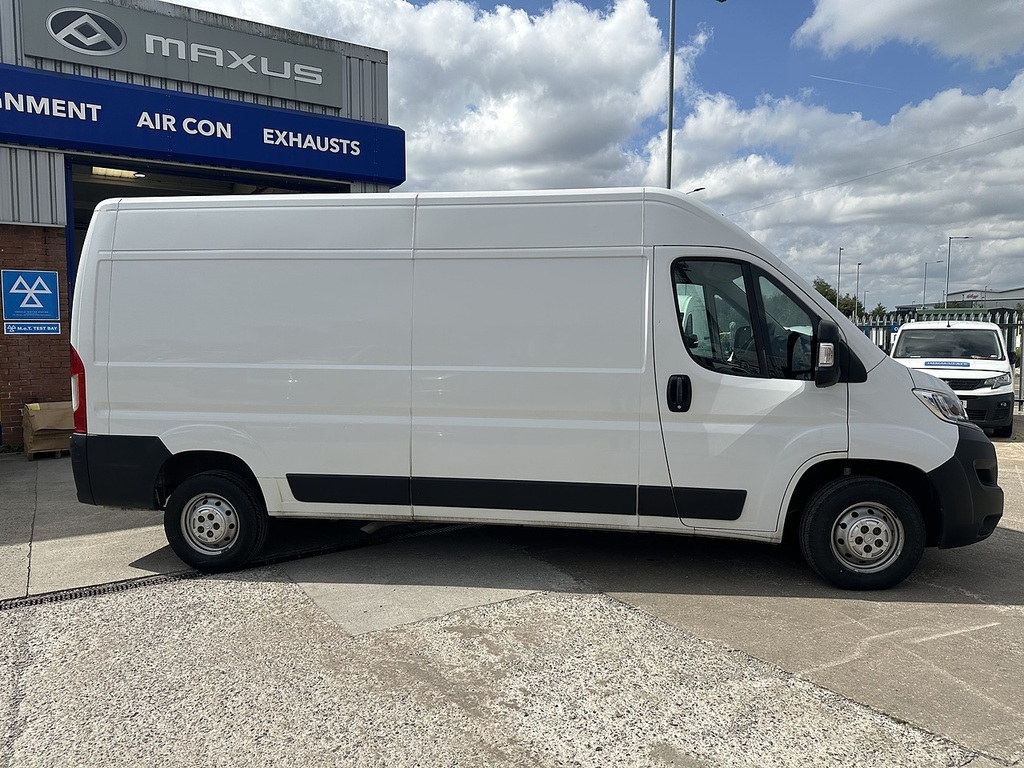 Citroen Relay Bluehdi 35 Enterprise Edition FH23RYM White #2