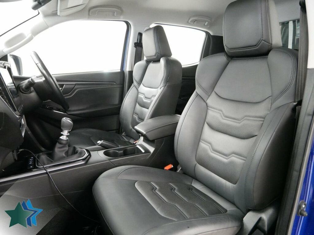 Isuzu D-Max 1.9L Td Dl40 Pickup Double Cab 4 PY23KHX Blue #4